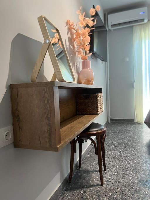 Stylish And Central Apt Near Acropolis - Avdi Square アテネ エクステリア 写真