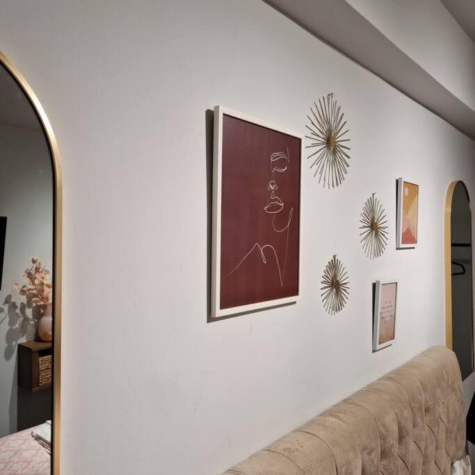 Stylish And Central Apt Near Acropolis - Avdi Square アテネ エクステリア 写真