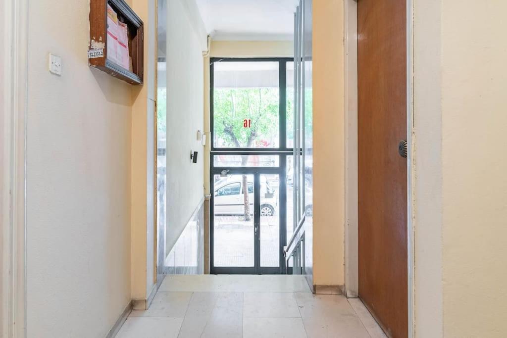 Stylish And Central Apt Near Acropolis - Avdi Square アテネ エクステリア 写真
